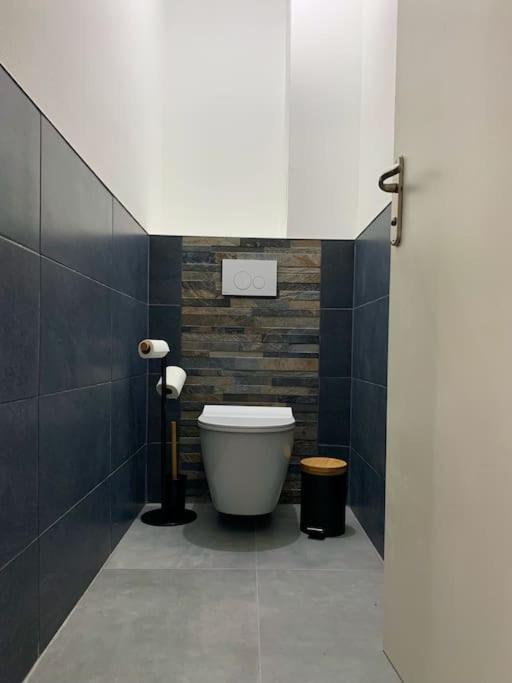 T1 Bis Cosy Et Spacieux - Wifi - Parking Gratuit أنجير المظهر الخارجي الصورة